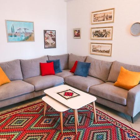 Tirana Views Apartment - Comfy & Spacious エクステリア 写真