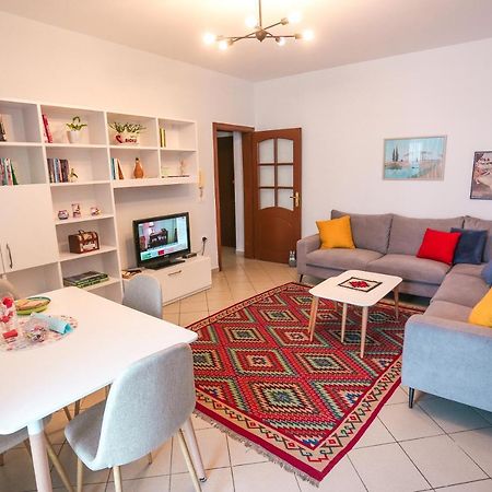 Tirana Views Apartment - Comfy & Spacious エクステリア 写真