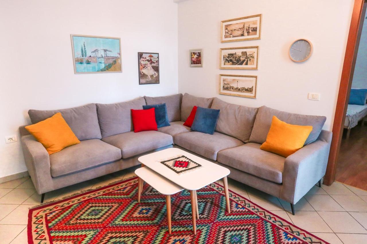 Tirana Views Apartment - Comfy & Spacious エクステリア 写真